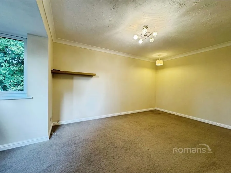 Crowthorne Road, Bracknell, RG12, photo 4