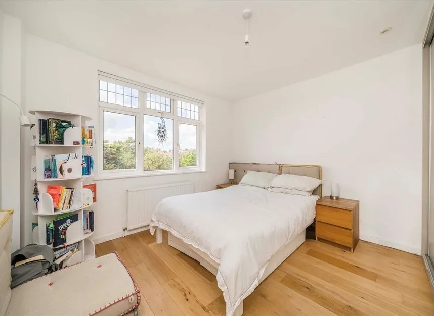 Largewood Avenue, Surbiton, KT6, photo 6