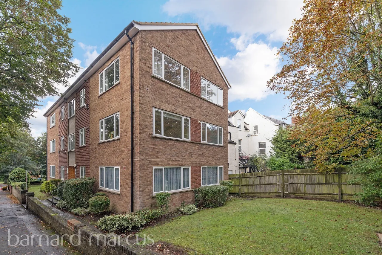 Egmont Road, Sutton, photo 5