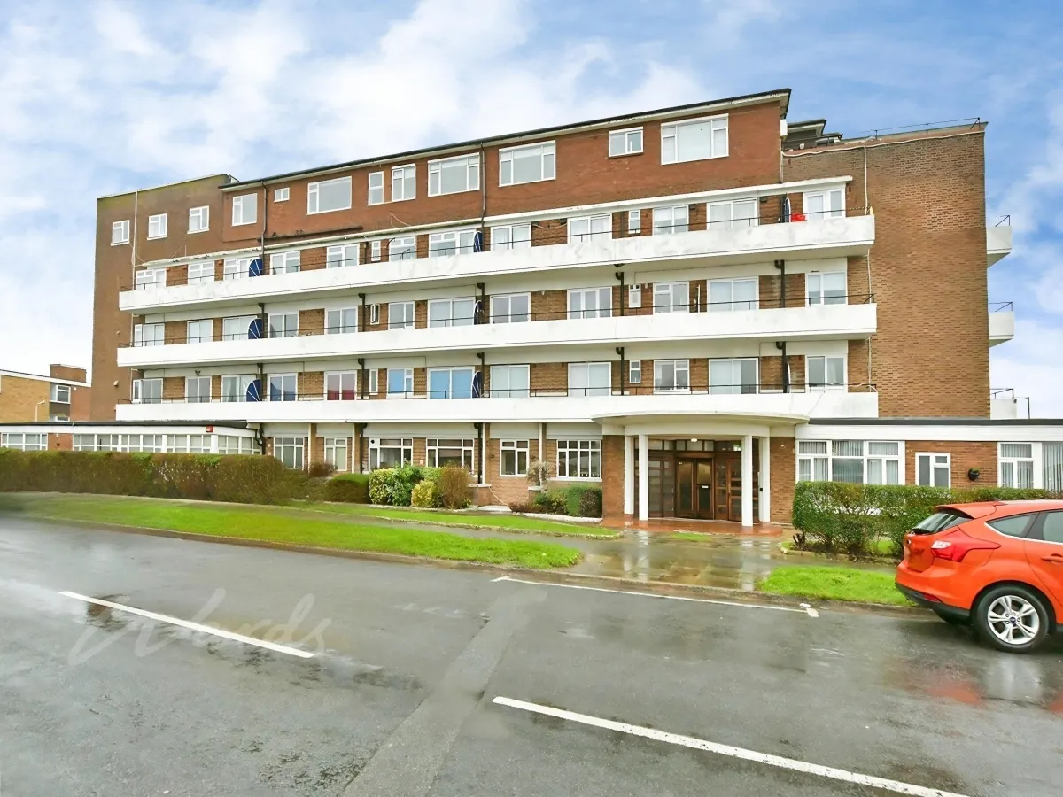 2 bed flat to rent, Northumberland Avenue, Margate, CT9