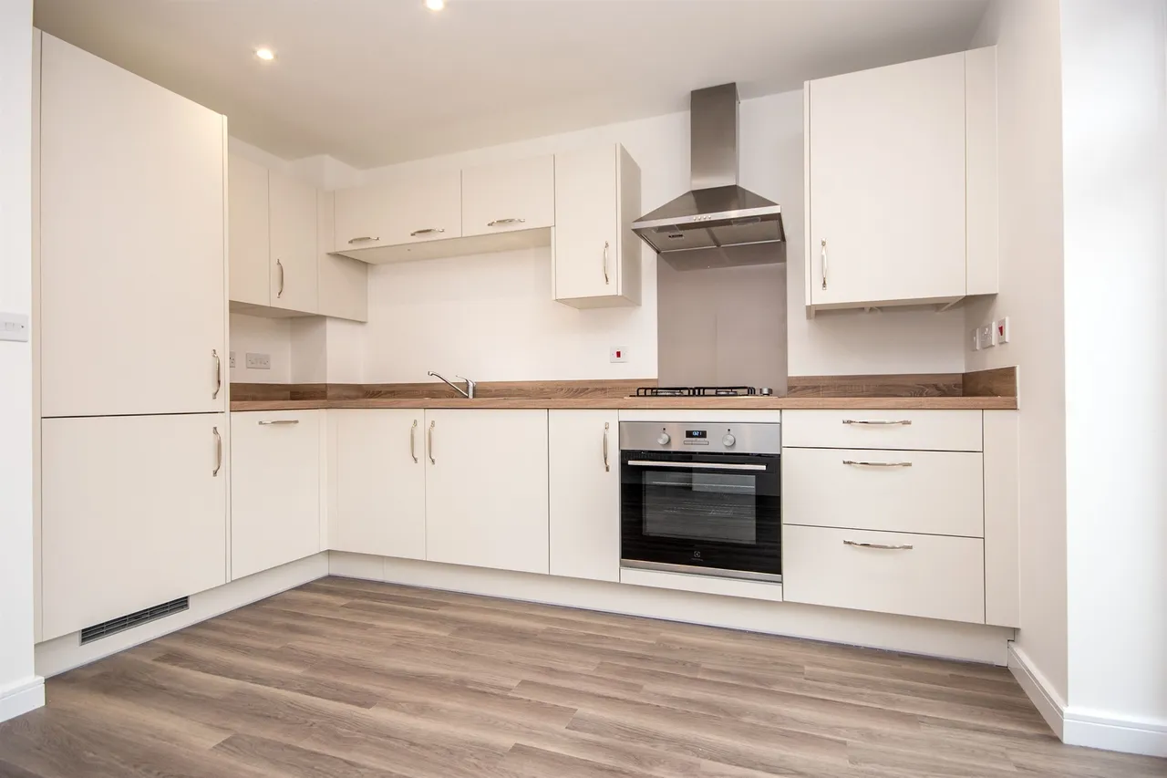 Irthlingborough Road North Wellingborough, NN8, photo 6