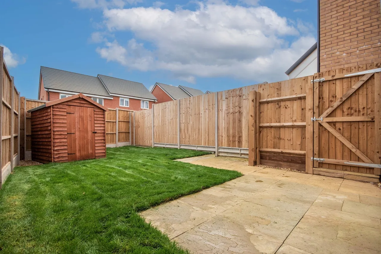 Irthlingborough Road North Wellingborough, NN8, photo 4