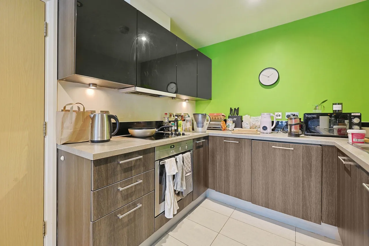 Larden Road, London, W3, photo 9