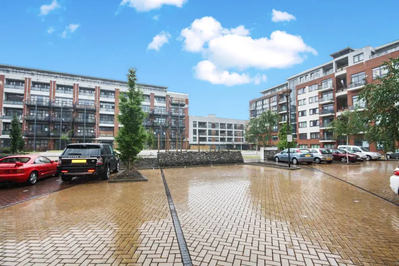 Larden Road, London, W3, photo 16