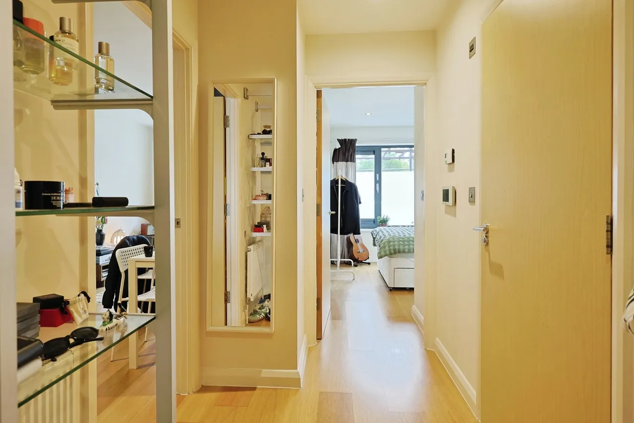 Larden Road, London, W3, photo 10