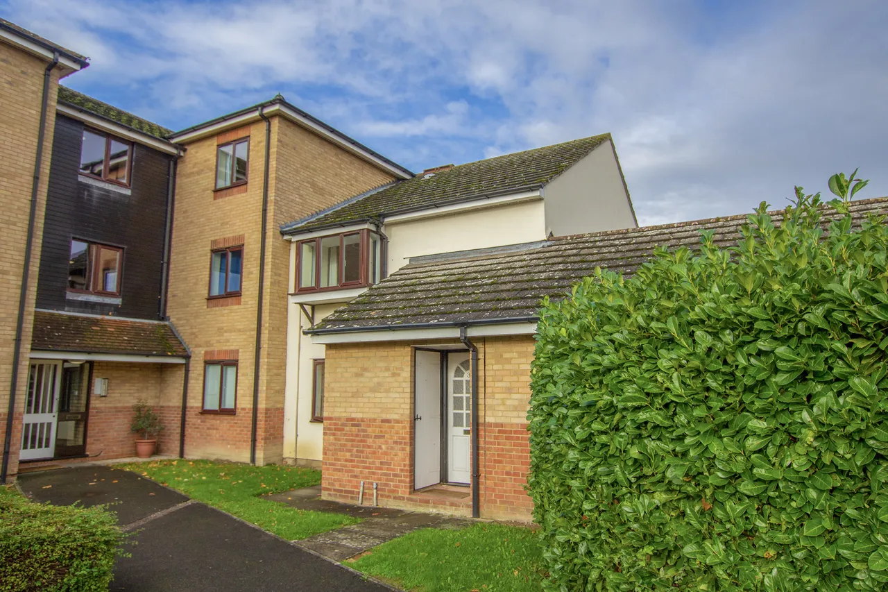 2 bed flat to rent, Loris Court, Cambridge, CB1