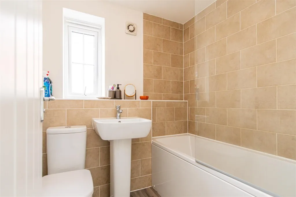 Otter Street, Rothwell, photo 11