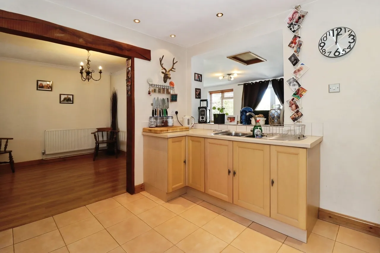 Rodway Road, Mangotsfield, Bristol, BS16, photo 5