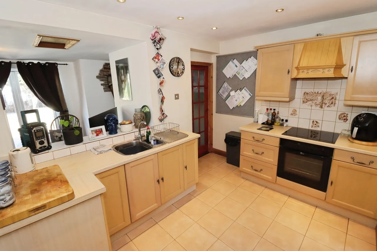 Rodway Road, Mangotsfield, Bristol, BS16, photo 4