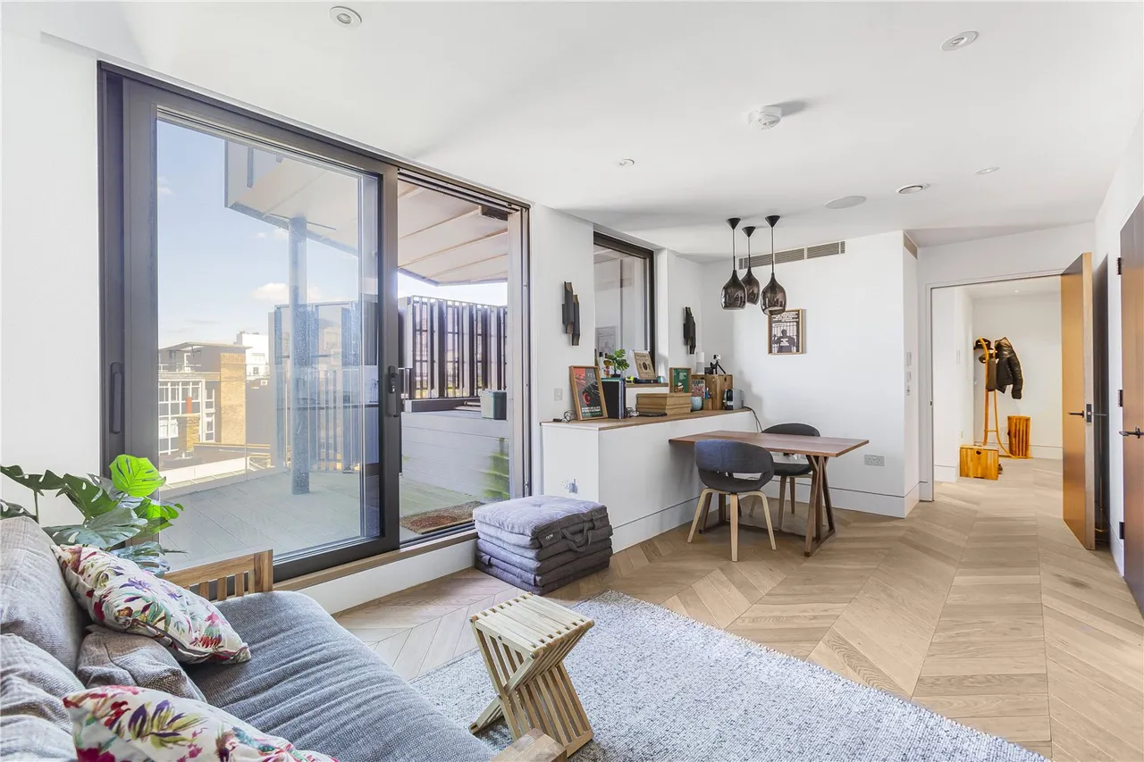 1 bed flat to rent, Hatton Wall, London, EC1N