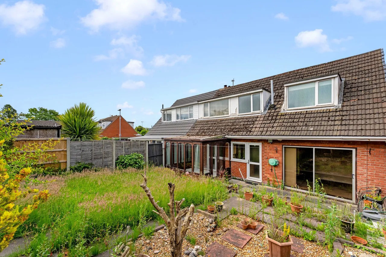 Kilburn Avenue, Ashton-In-Makerfield, Wigan, Wigan, WN4 8SA, photo 28