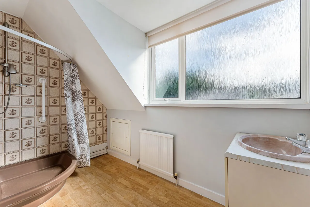 Kilburn Avenue, Ashton-In-Makerfield, Wigan, Wigan, WN4 8SA, photo 16