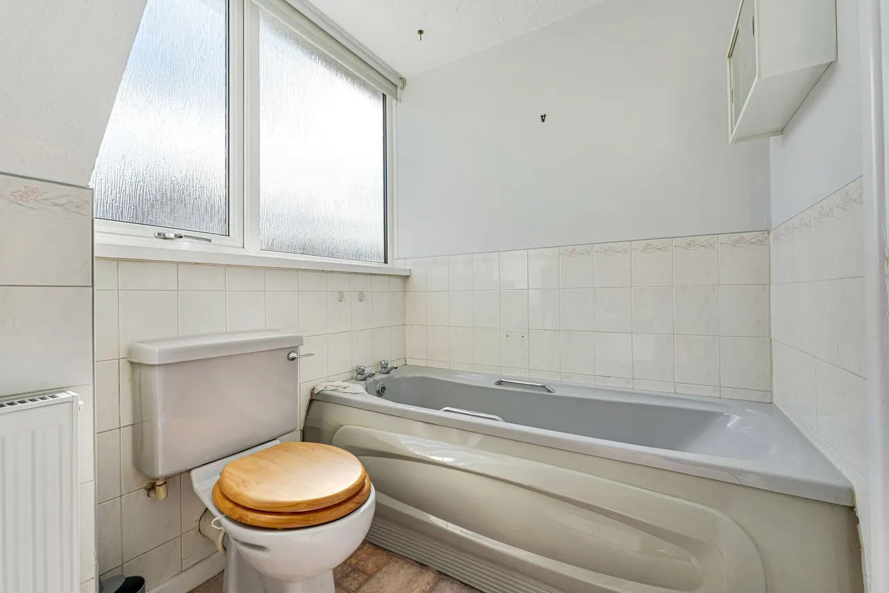 Kilburn Avenue, Ashton-In-Makerfield, Wigan, Wigan, WN4 8SA, photo 14