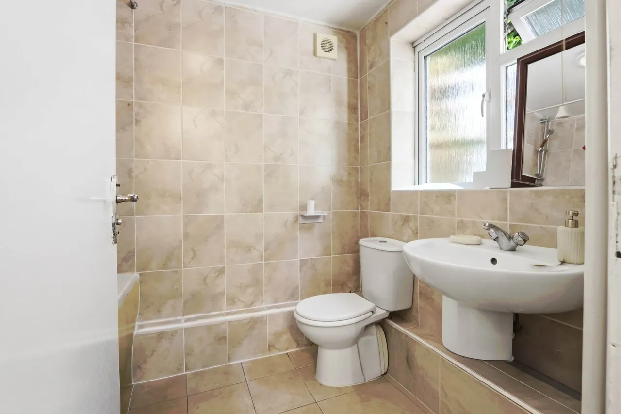 Oakleigh Road North, London, N20 0SP, photo 8
