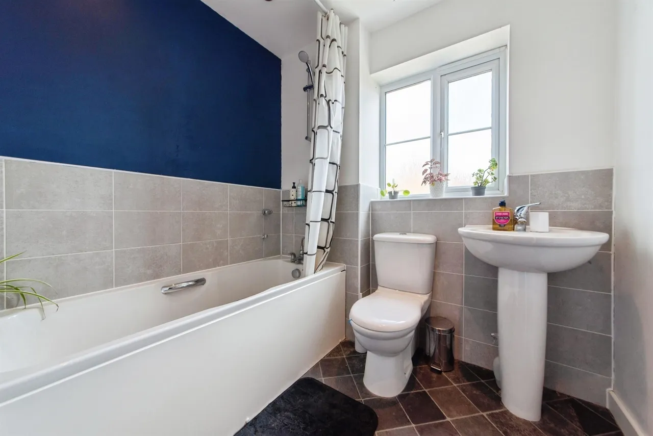 Saltern Drive, Spalding, photo 10