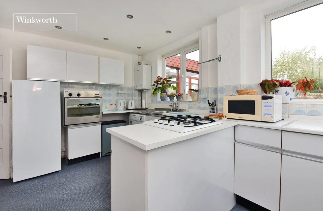 Leyfield, Worcester Park, KT4, photo 4