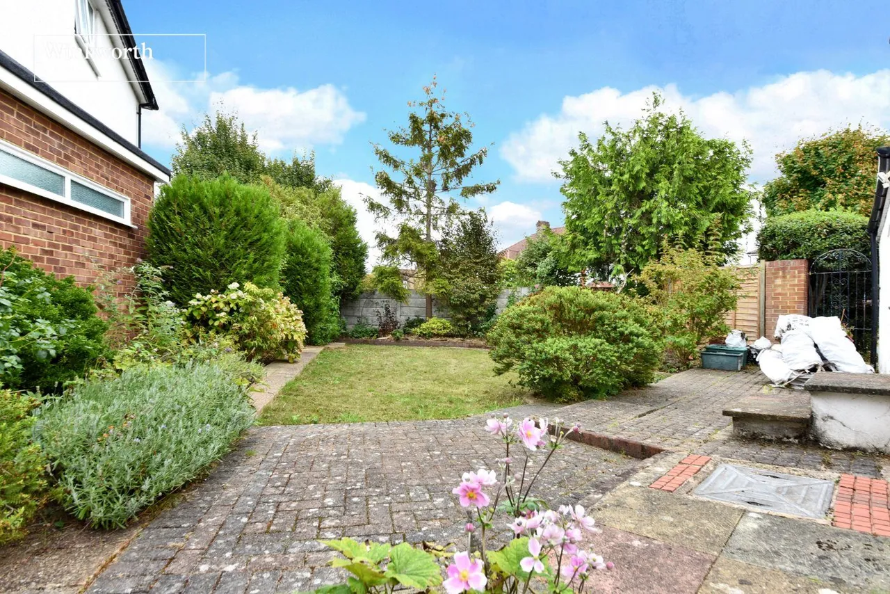 Leyfield, Worcester Park, KT4, photo 15
