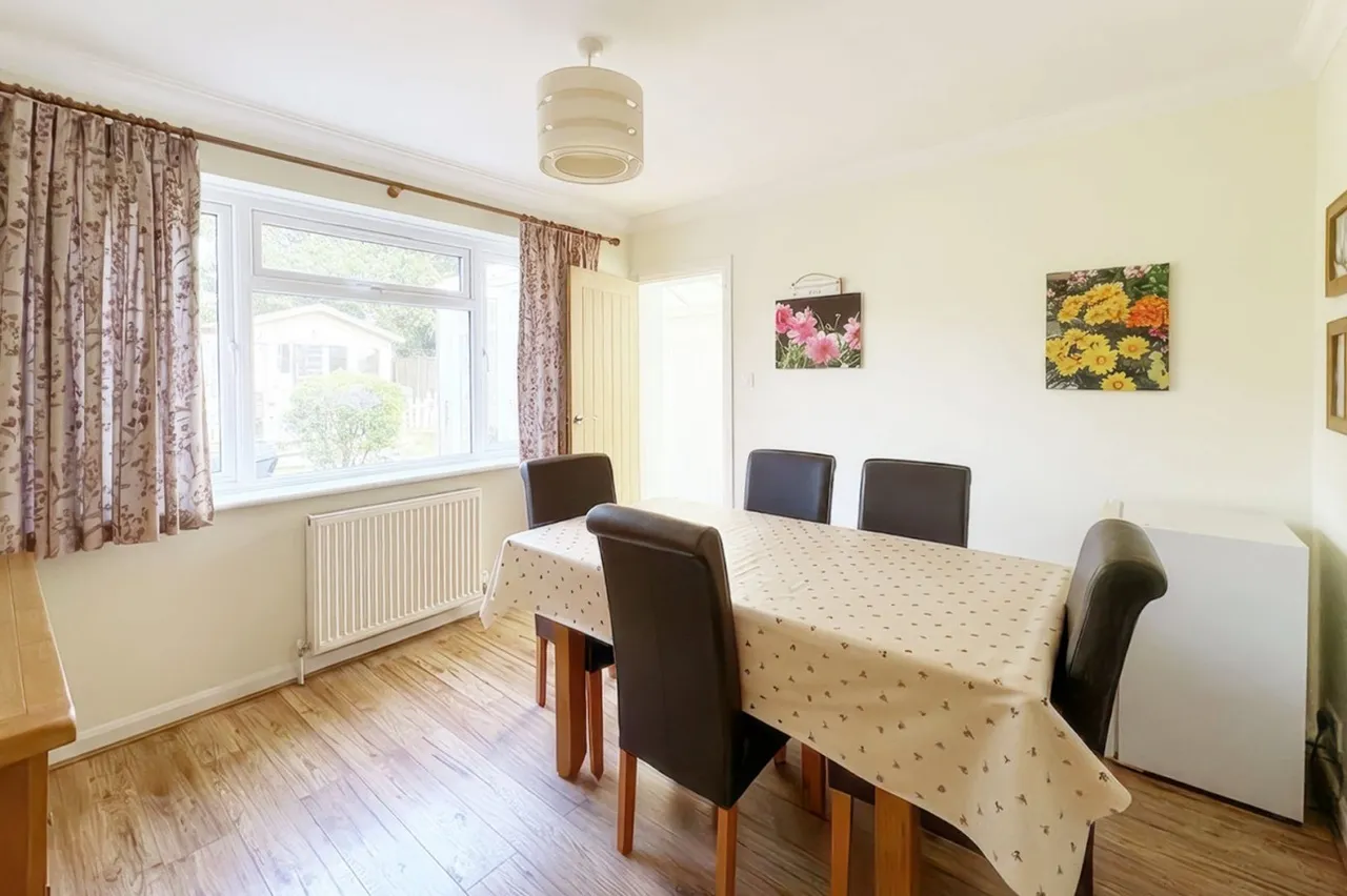 Worthing, BN13, photo 4
