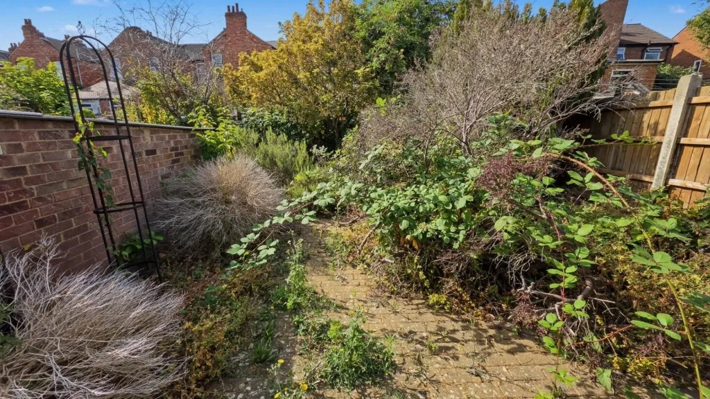 Thirlestane Crescent, Northampton, photo 9