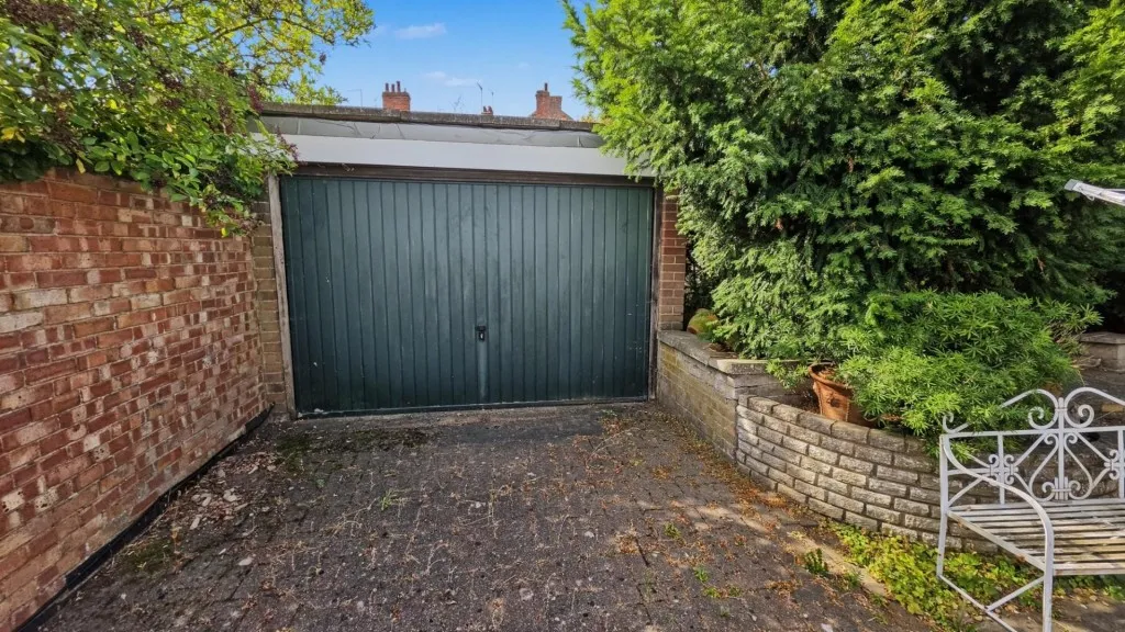 Thirlestane Crescent, Northampton, photo 10
