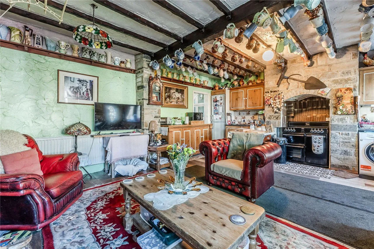 Ley Fleaks Road, Idle, BD10, photo 6