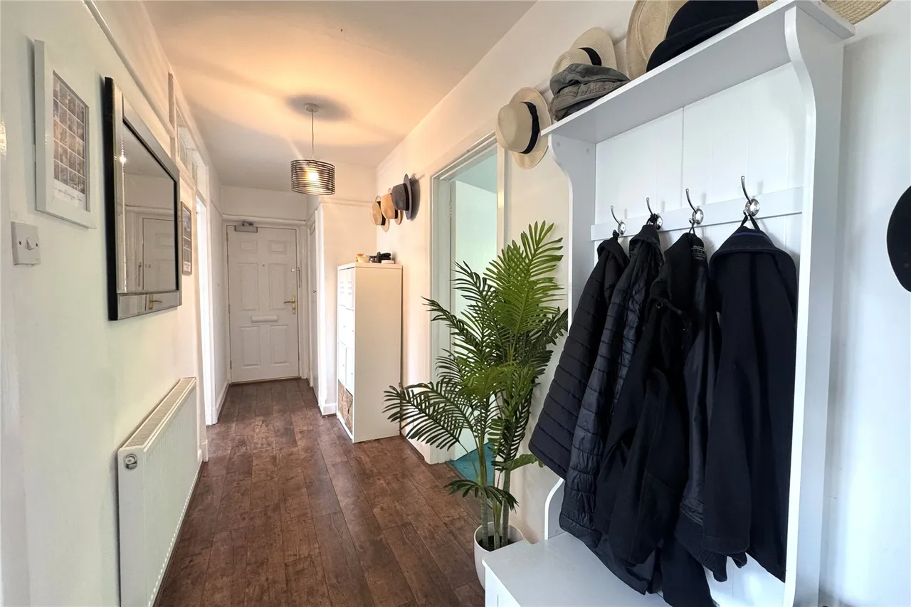 Alexandra Road, Farnborough, Hampshire, GU14 6DA, photo 6
