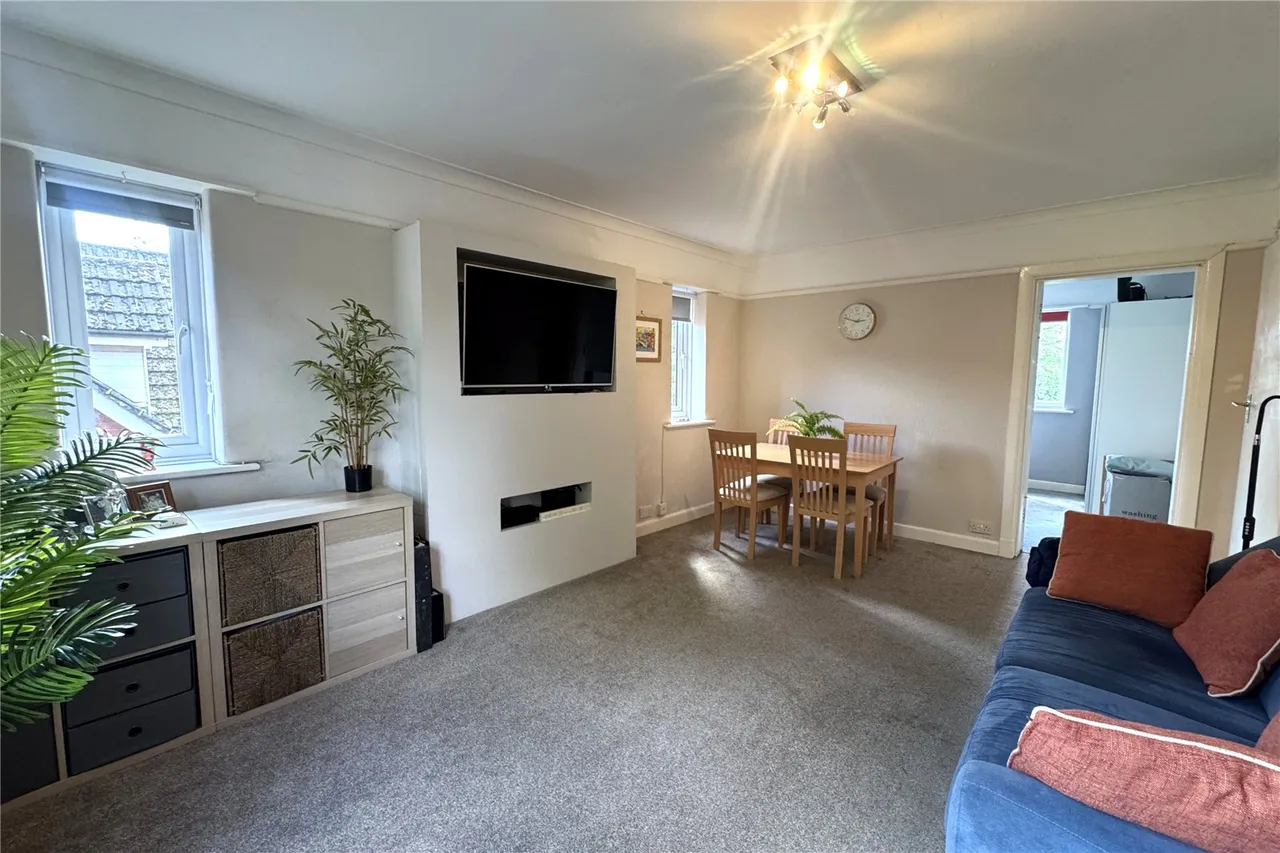 Alexandra Road, Farnborough, Hampshire, GU14 6DA, photo 7