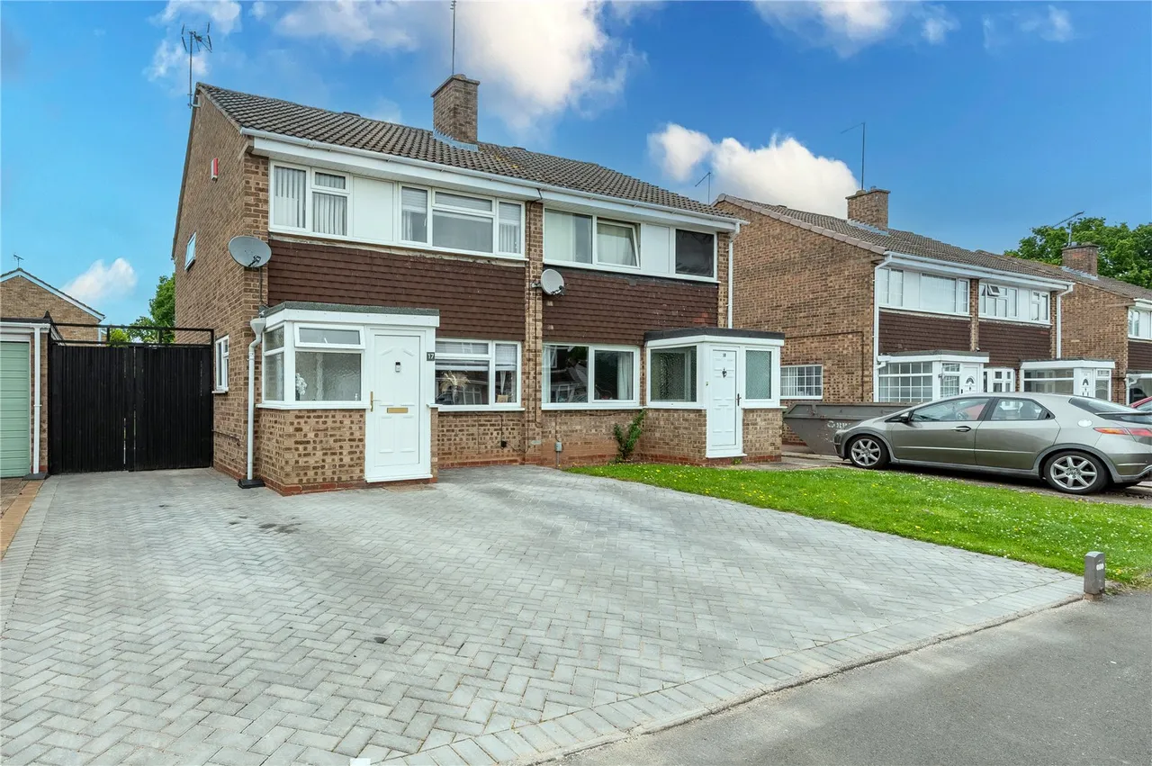 3 bed house for sale — Eyton Close Winyates West, Redditch, Worcestershire, B98 0JY