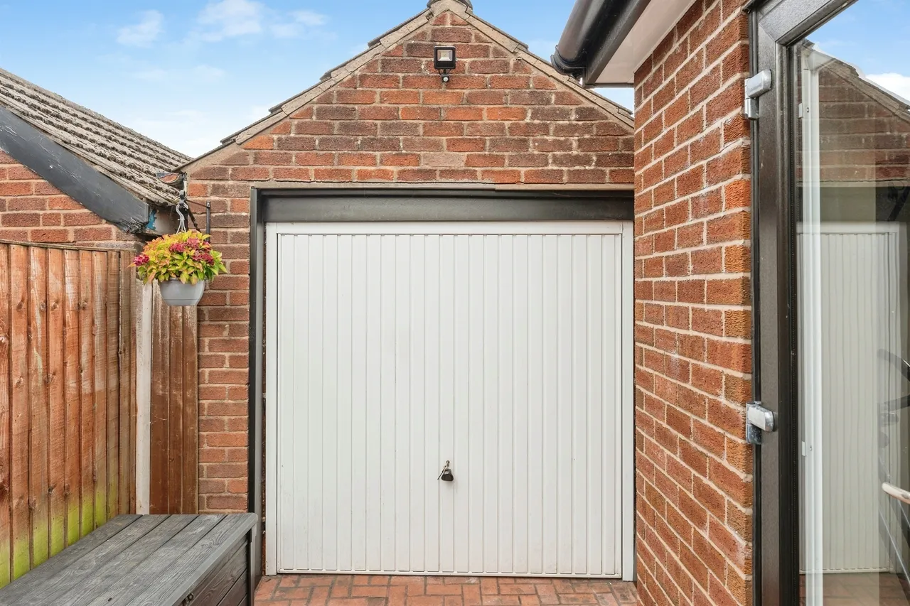 Ullswater Crescent, Chester, CH2, photo 21