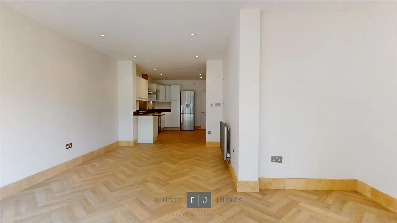 Meadow Road, Loughton, photo 9