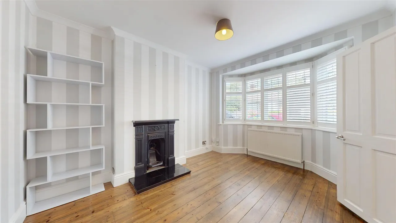 Meadow Road, Loughton, photo 2