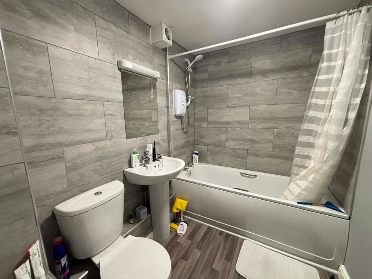 Harding's Court, South Petherton, TA13, photo 6