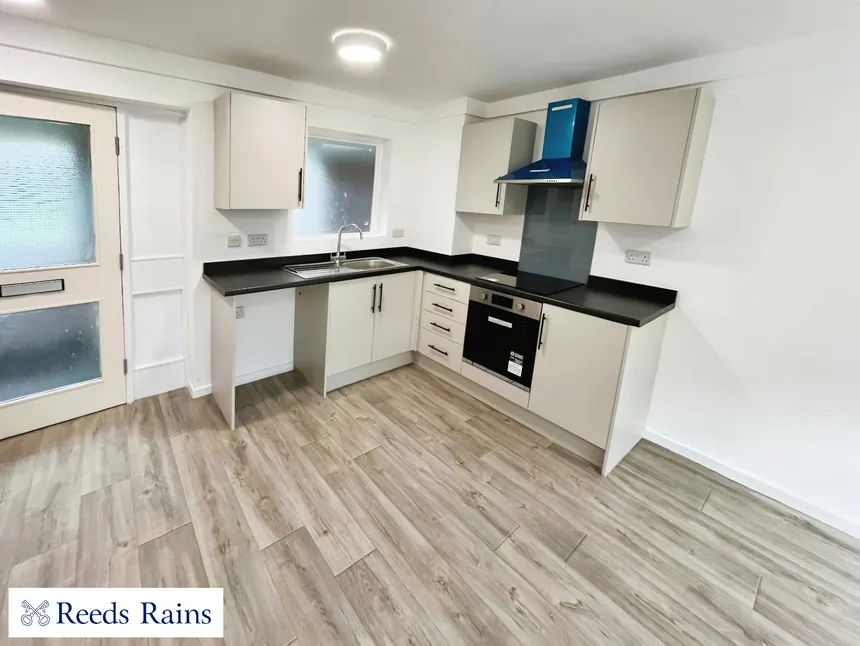Gloucester Grange, Newcastle, ST5, photo 2