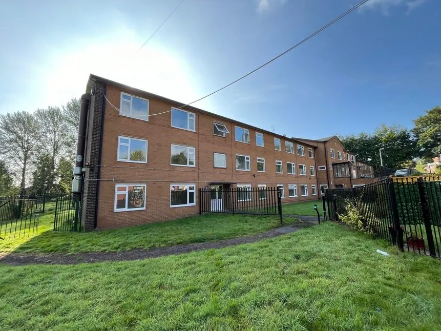 Gloucester Grange, Newcastle, ST5, photo 10