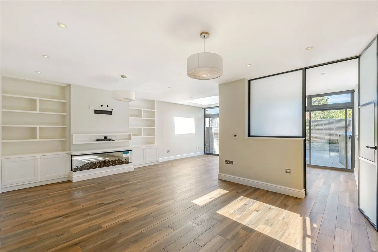 Canberra Place, Richmond, TW9, photo 3