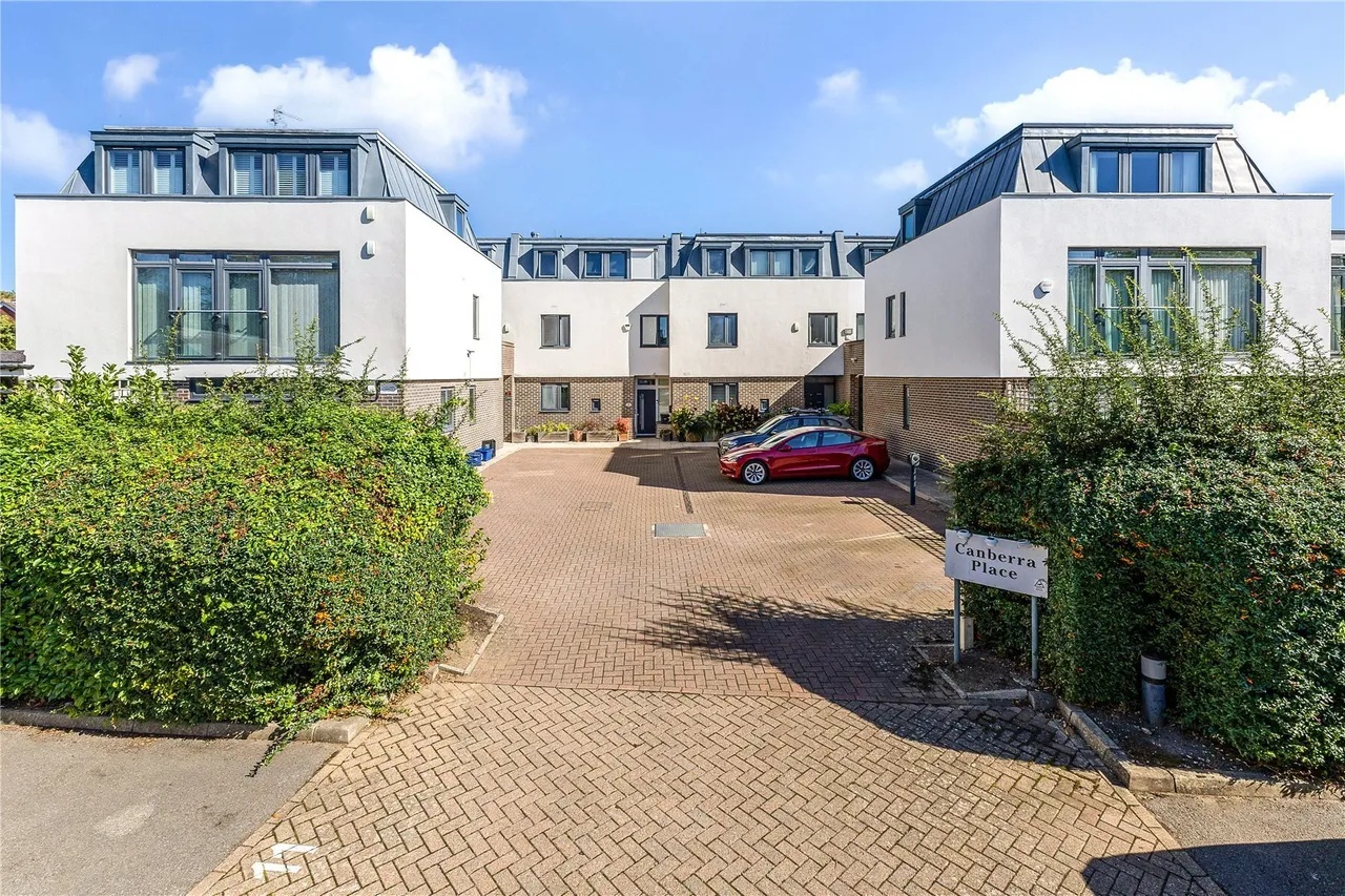 4 bed house for sale, Canberra Place, Richmond, TW9
