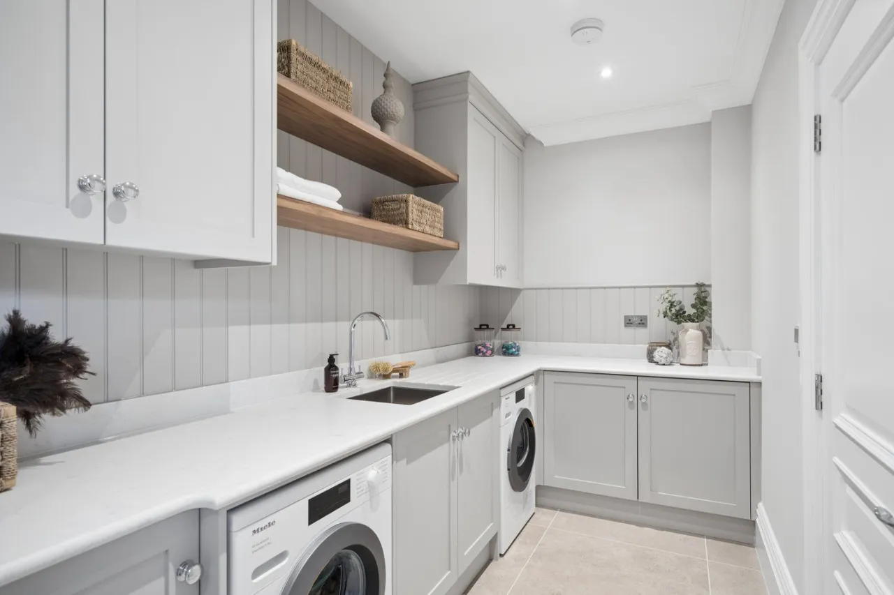 Critchmere Hill, Haslemere, Surrey, GU27 1LS, photo 8