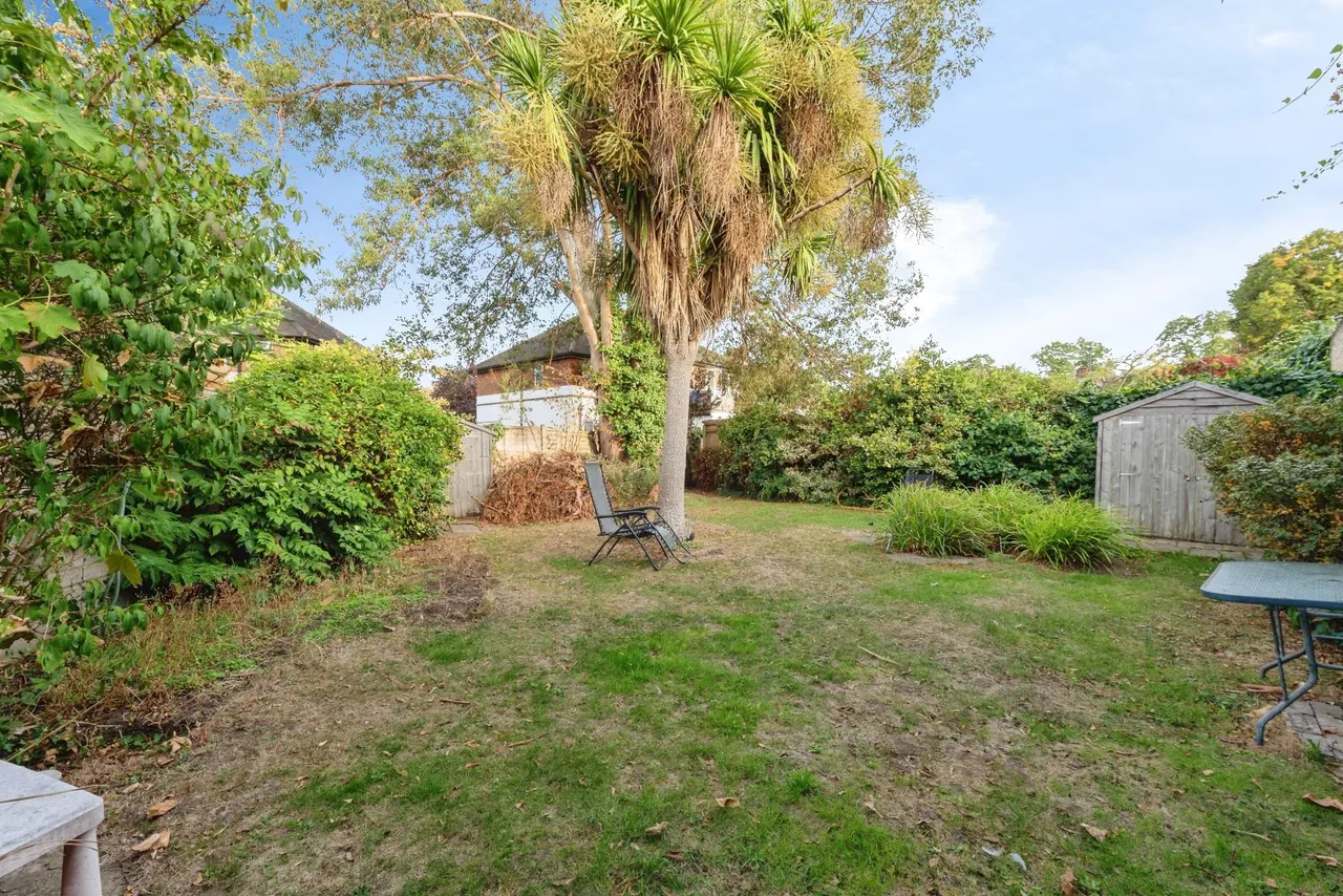 Islay Gardens, Hounslow, TW4, photo 13