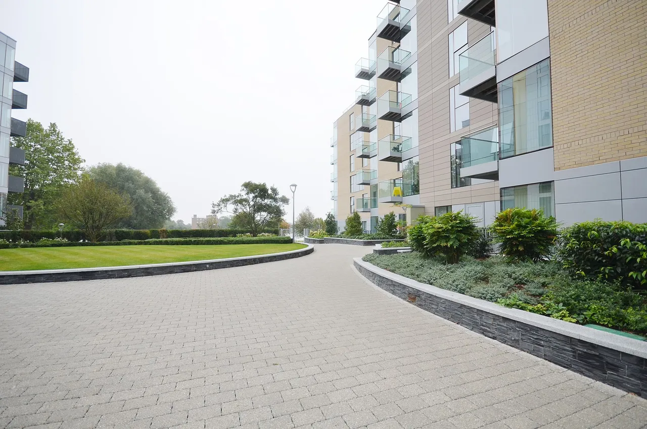 1 bed flat to rent — 19 Waterside Apartments, Goodchild Road, London