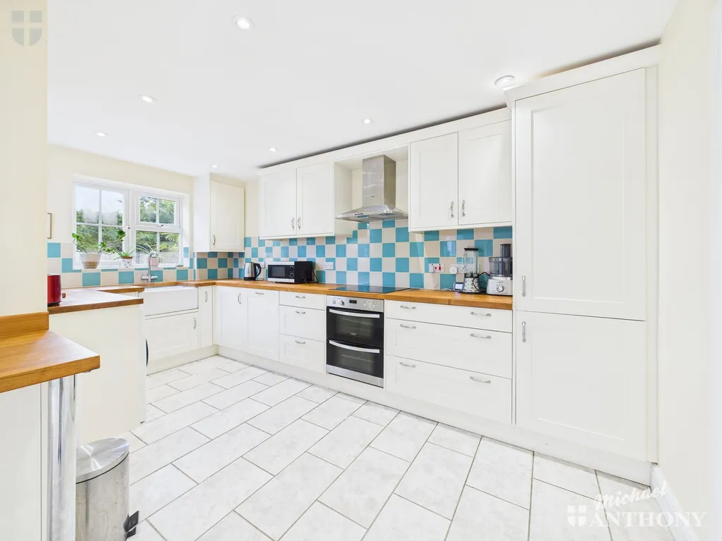 Church Farm Close, Bierton, Aylesbury, HP22 5EL, photo 14