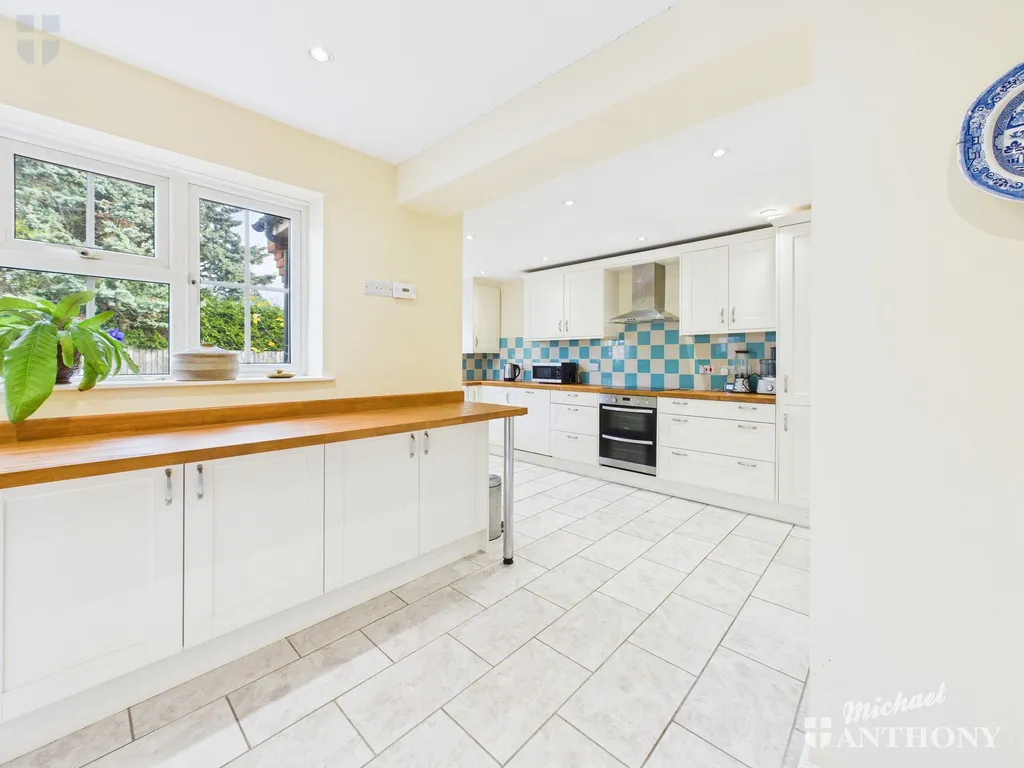 Church Farm Close, Bierton, Aylesbury, HP22 5EL, photo 3