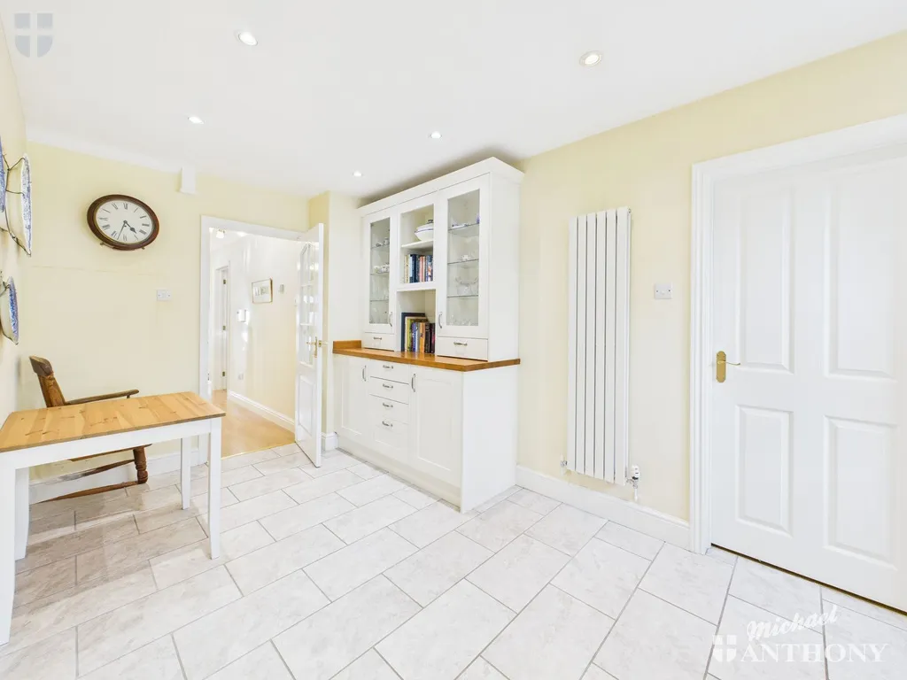 Church Farm Close, Bierton, Aylesbury, HP22 5EL, photo 17