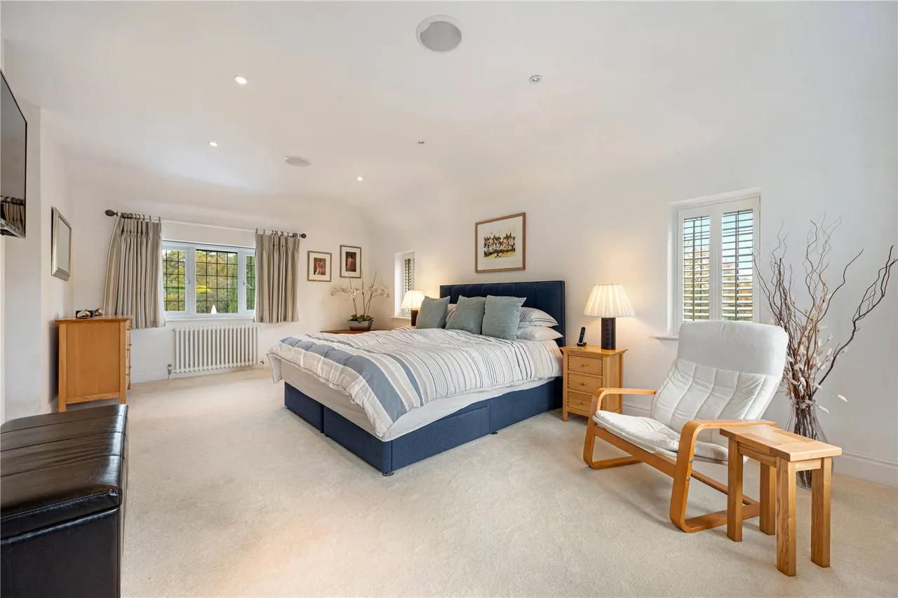 Sicklinghall Road, Wetherby, photo 14