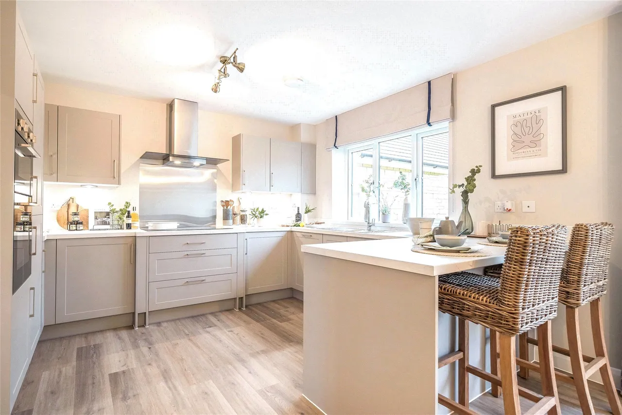 The Burford At Quarry Fold, Gloucestershire, Cromhall, GL12 8AJ, photo 6