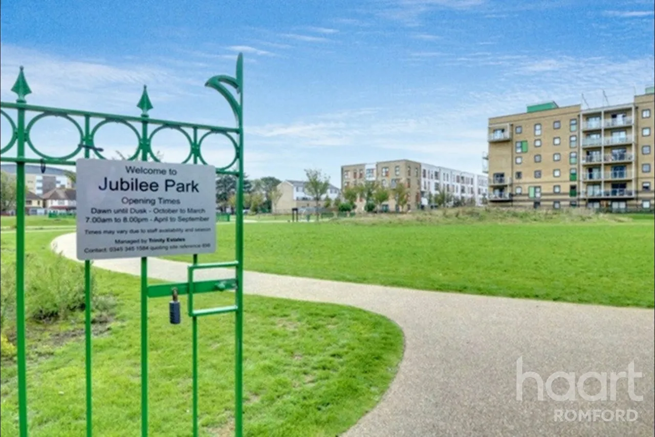 Maxwell Road, Romford, RM7, photo 13
