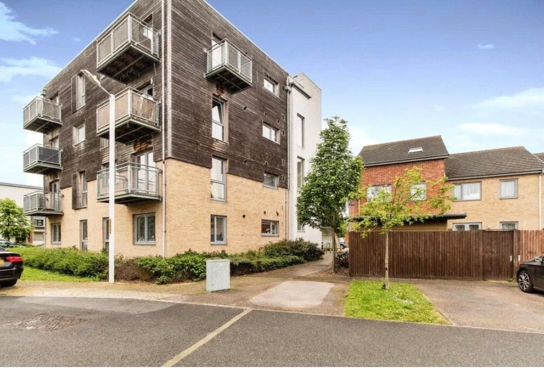 1 bed 1 bedroom property for sale, Silver Train Gardens, Dartford, DA1