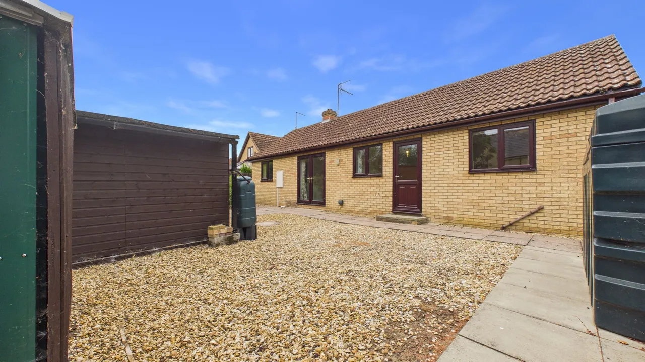 Orchard Close, Morton, Bourne, PE10, photo 18