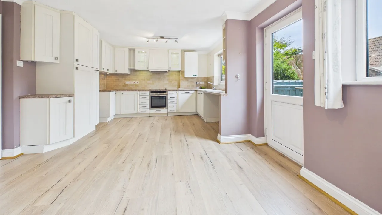 Orchard Close, Morton, Bourne, PE10, photo 2