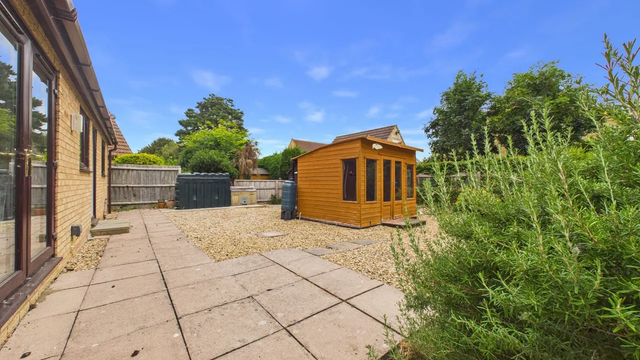 Orchard Close, Morton, Bourne, PE10, photo 15
