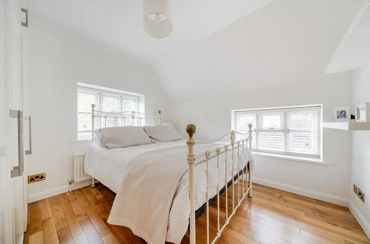 Holmesdale Road, South Darenth, DA4, photo 16